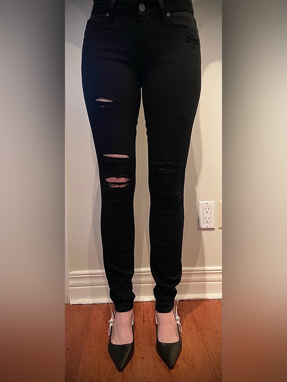 PAIGE Women’s Black Skinny Ripped Jeans